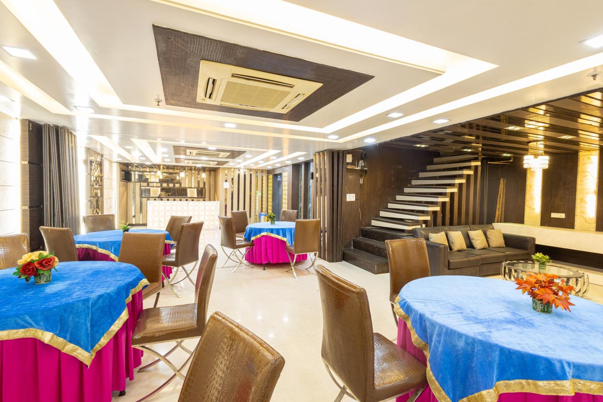 Hotel Gold Souk - Karol Bagh Delhi  Exteriör bild