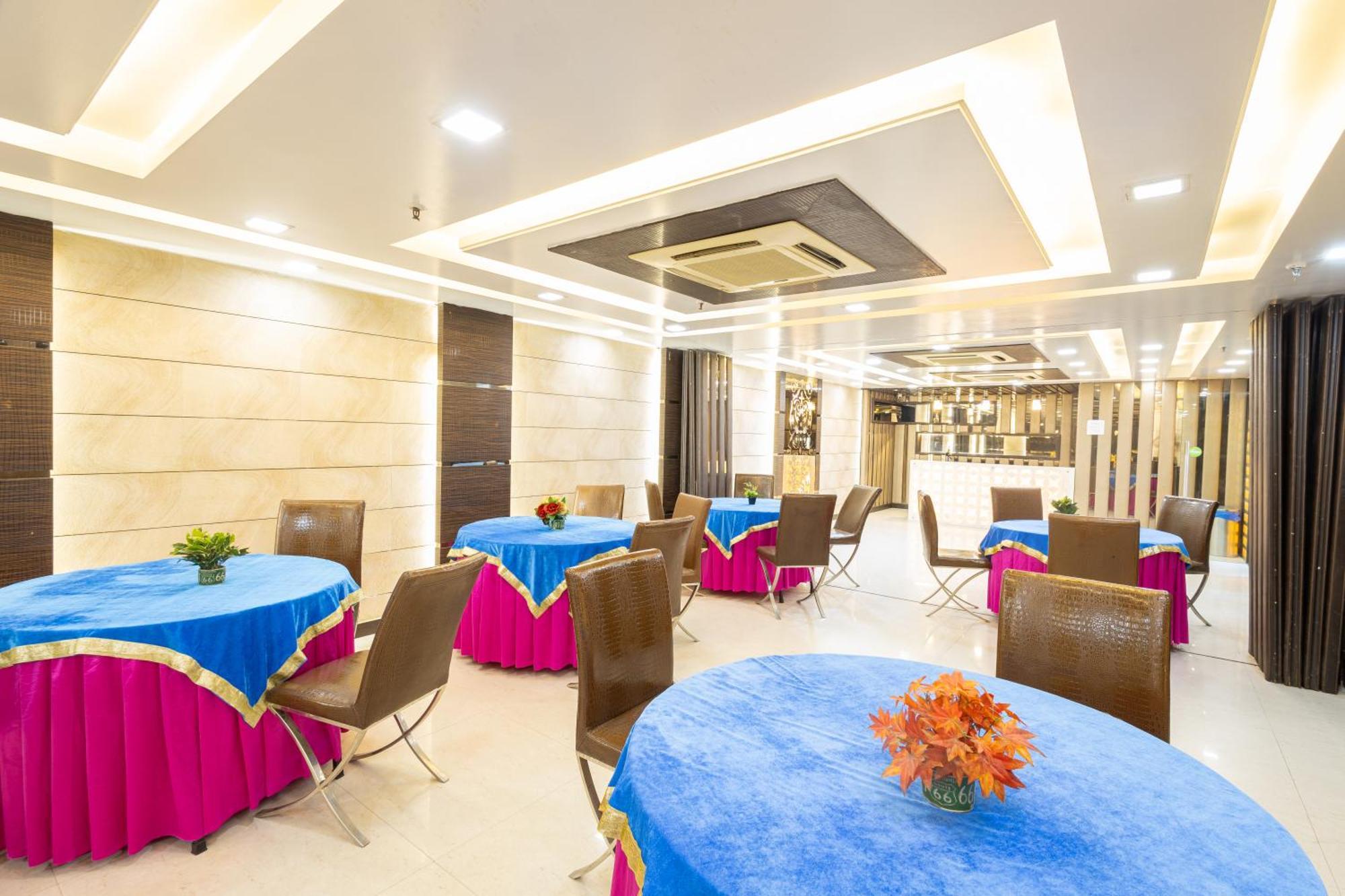 Hotel Gold Souk - Karol Bagh Delhi  Exteriör bild