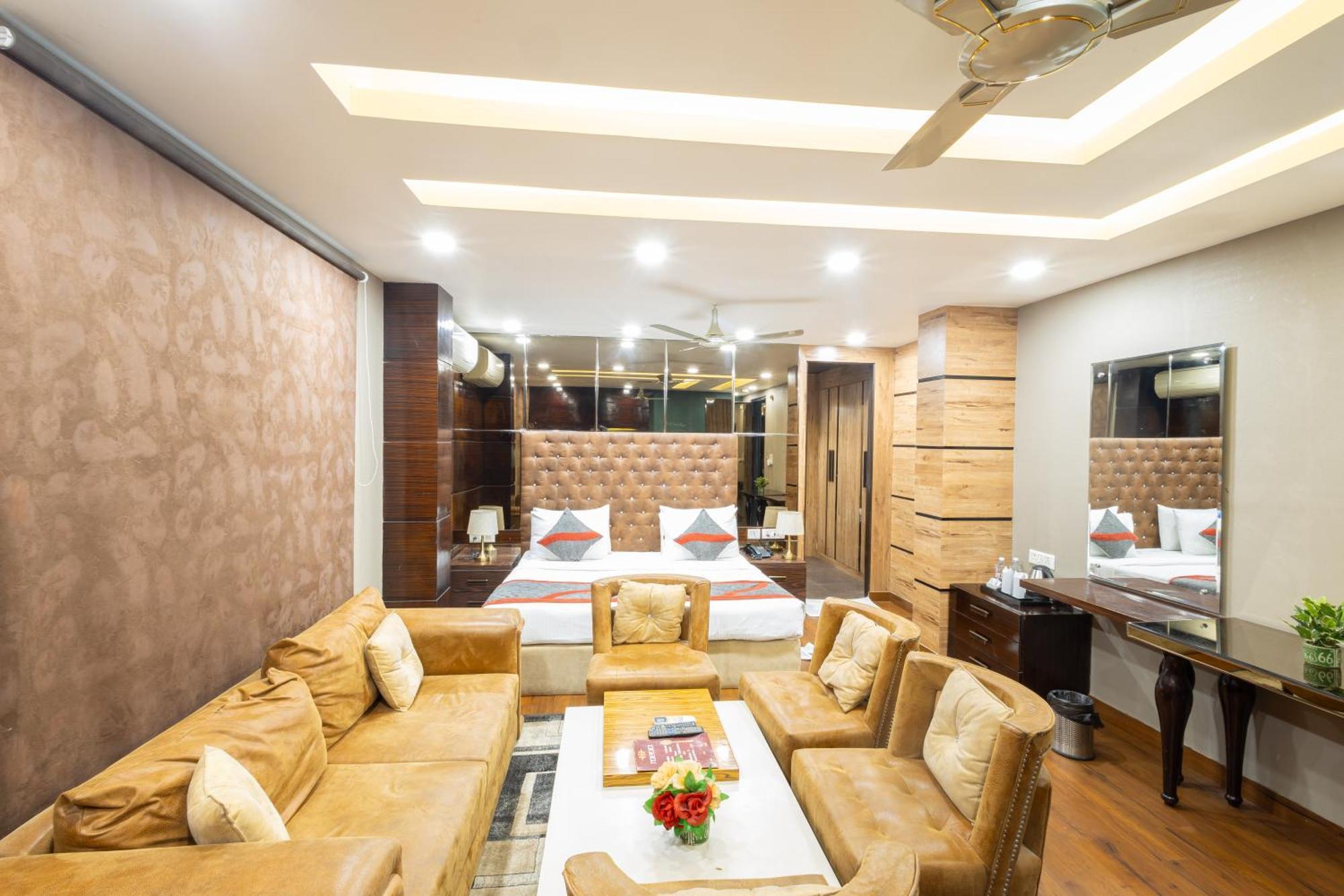 Hotel Gold Souk - Karol Bagh Delhi  Exteriör bild